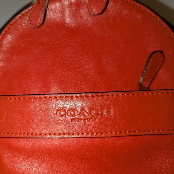 COACH single strap sling bag, pack,crossbody - Picture 5 of 6